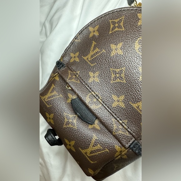 LOUIS VUITTON MINI SPRING BACKPACK - Picture 2 of 15